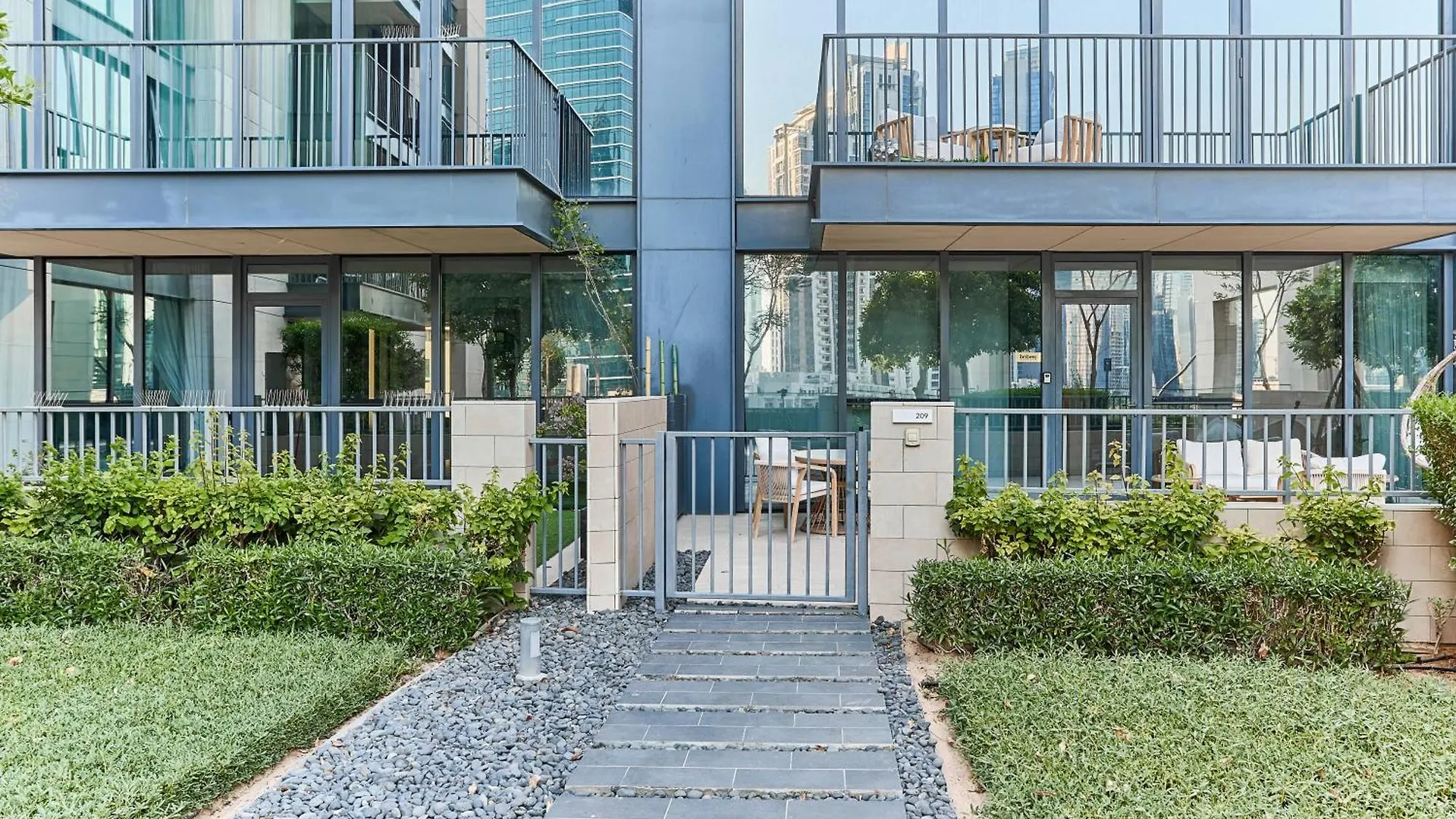Bnbmehomes - Boulevard Heights Dubai